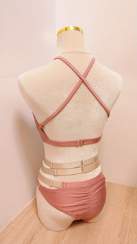 Chandelier in Pink Set