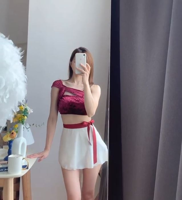 Mini Poling Skirt (Cream)