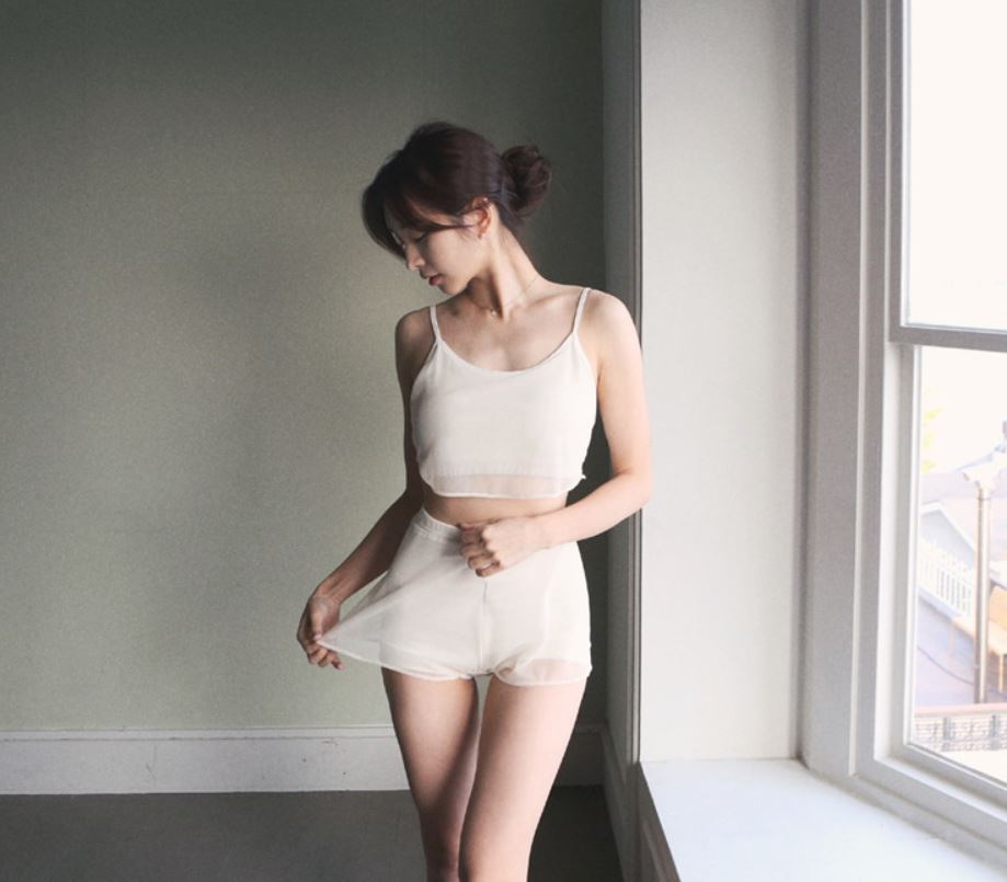 Mesh Frill Top